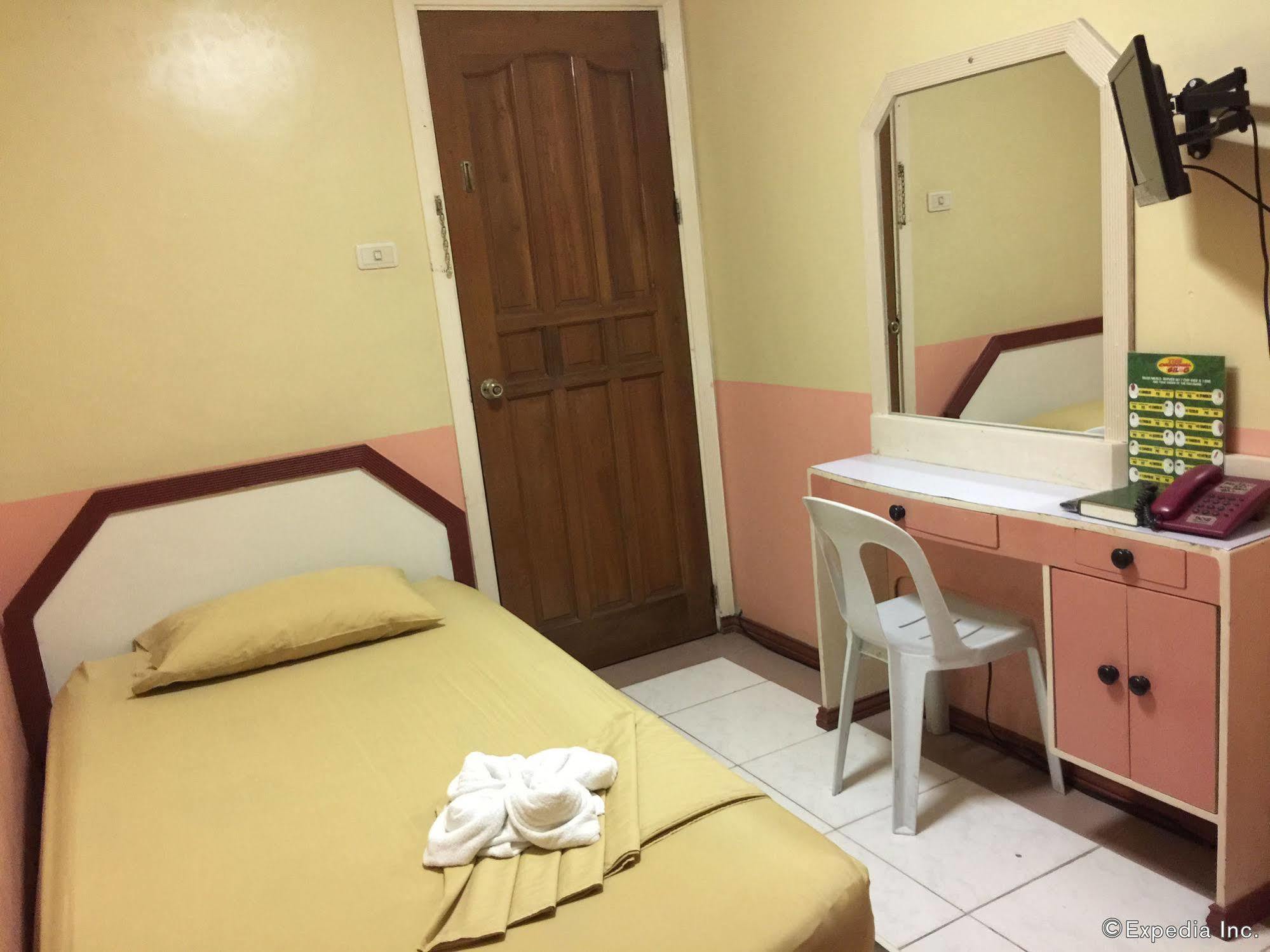 Buen Bella Pension House Tagbilaran City Exterior photo